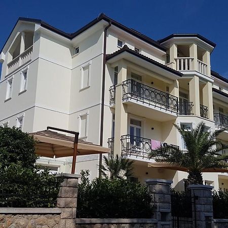 Villa Emilia (Adults Only) 茨里克韦尼察 外观 照片